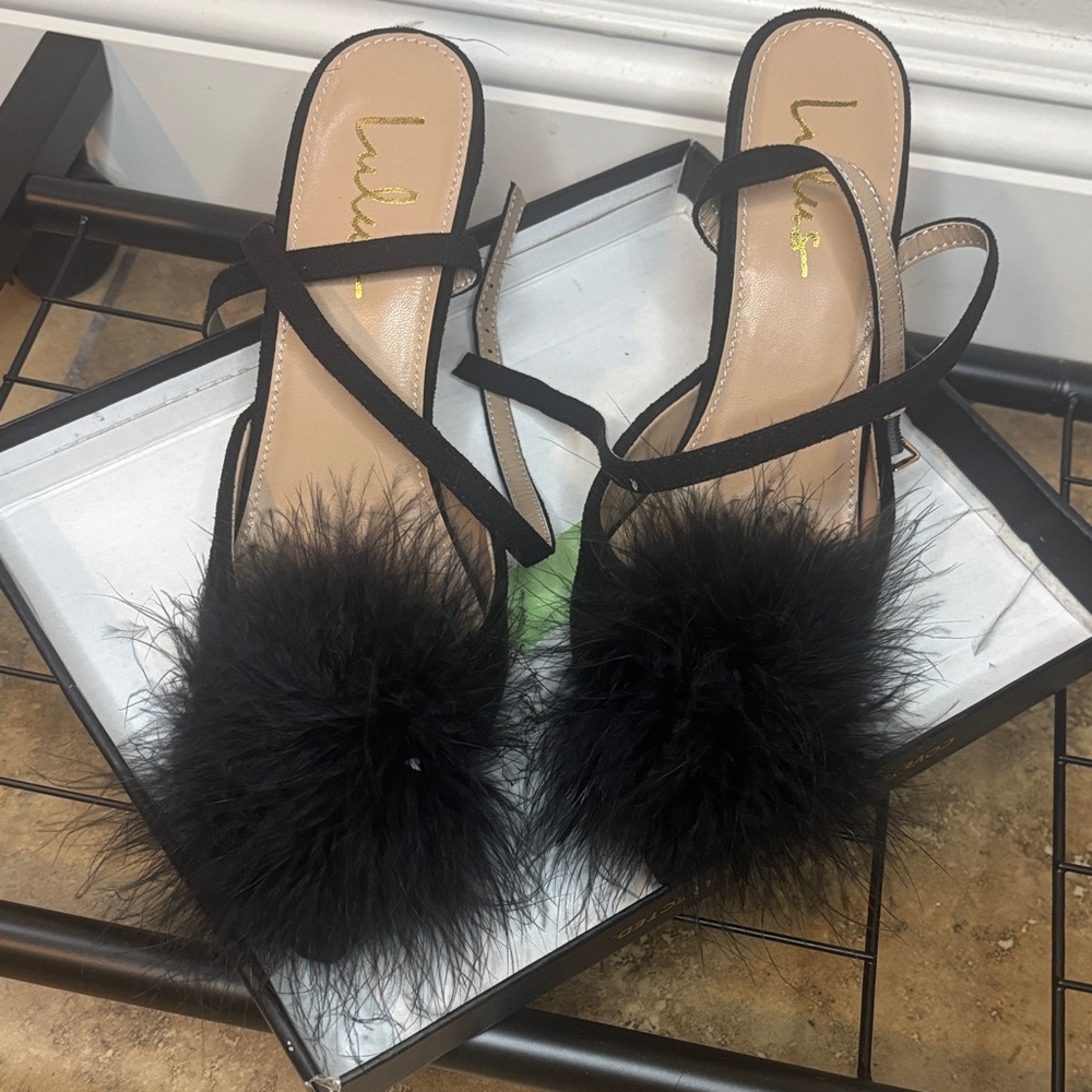 Lulu's Black Fuzzy Strap Sandals
